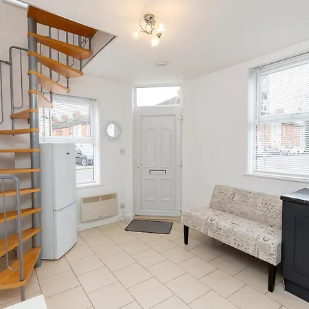 33 Stanley Road Villa Northampton Exterior photo